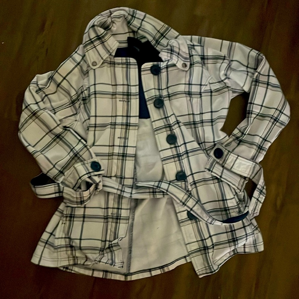 XL ( fits like m) plaid light coat with belt